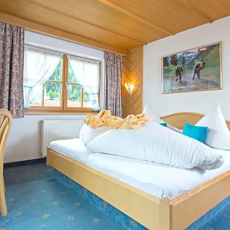 Bergfrieden Gasthof *