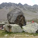 Apart Bergfrieden Наудерс