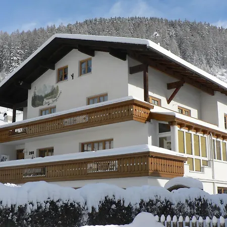 Apart Bergfrieden 3* Наудерс